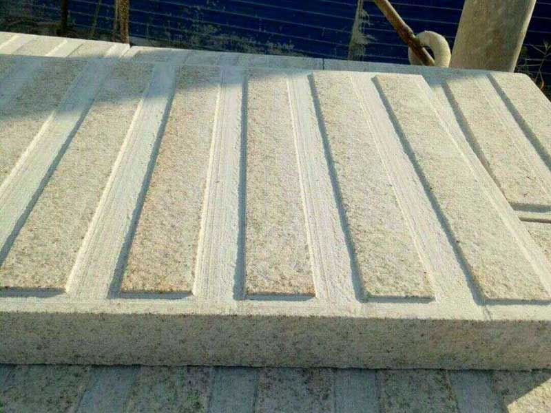 盲道石